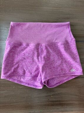 Alo Yoga Alosoft Aura Shorts Women’s XS Pink Lavendar Heather
